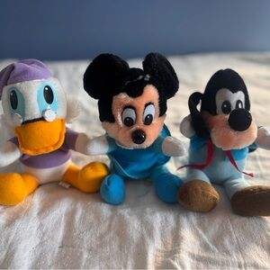 3 Mickey’s Christmas Carol Plush. Scrooge, Minnie, Goofy